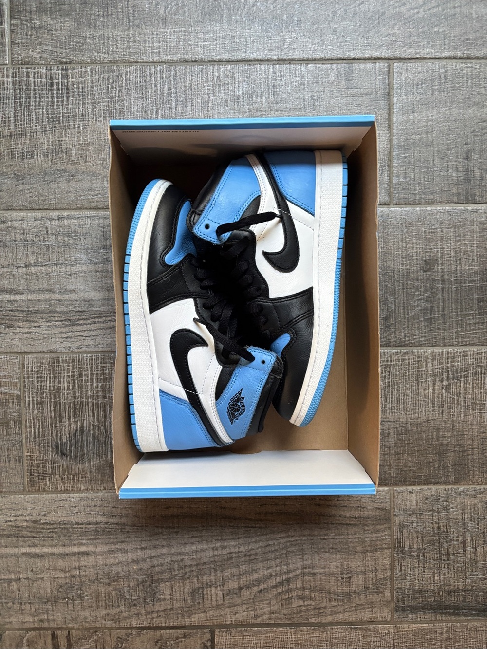 Jordan 1 Retro High OG “UNC Toe”